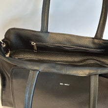 Carica l'immagine nel visualizzatore di Gallery, Borsa shopping grande con tasca frontale Mia Mioli