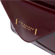 Carica l'immagine nel visualizzatore di Gallery, The Bridge camera case Frida