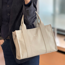 Carica l'immagine nel visualizzatore di Gallery, Tote Bag Mia Mioli