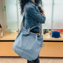 Carica l'immagine nel visualizzatore di Gallery, Borsa a due manici con pinces