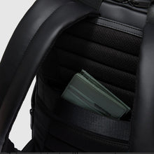 Carica l'immagine nel visualizzatore di Gallery, Piquadro zaino in tessuto gommato porta pc 15,6"