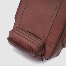 Carica l'immagine nel visualizzatore di Gallery, Zaino uomo in pelle porta pc 15,6"