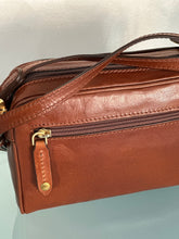 Carica l'immagine nel visualizzatore di Gallery, The Bridge mini bag linea Story