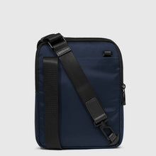 Carica l'immagine nel visualizzatore di Gallery, Piquadro borsello in tessuto a due scomparti