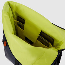 Carica l'immagine nel visualizzatore di Gallery, Zaino Piquadro roll-top in tessuto gommato