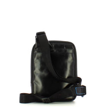 Carica l'immagine nel visualizzatore di Gallery, Piquadro revamp borsello in pelle