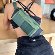 Carica l'immagine nel visualizzatore di Gallery, Piquadro marsupio