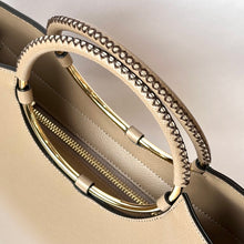 Carica l'immagine nel visualizzatore di Gallery, Cuoieria Fiorentina Oblò tote bag