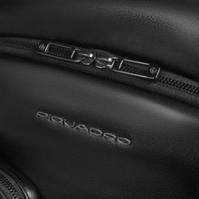 Carica l'immagine nel visualizzatore di Gallery, Piquadro zaino da uomo porta PC 15,6"