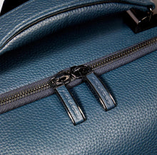 Carica l'immagine nel visualizzatore di Gallery, Piquadro zaino da viaggio con porta pc Modus