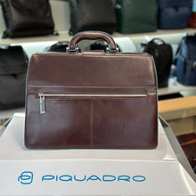 Carica l'immagine nel visualizzatore di Gallery, Piquadro borsa da medico