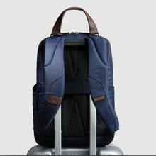 Carica l'immagine nel visualizzatore di Gallery, Piquadro bagaglio da sotto il sedile con porta PC