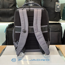 Carica l'immagine nel visualizzatore di Gallery, Piquadro zaino tessuto espandibile