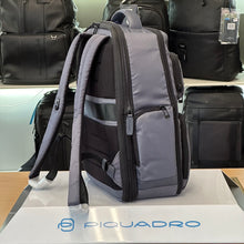 Carica l'immagine nel visualizzatore di Gallery, Piquadro zaino tessuto espandibile