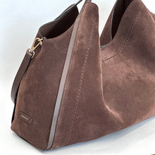 Carica l'immagine nel visualizzatore di Gallery, Loristella borsa serena in suede marrone