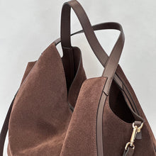 Carica l'immagine nel visualizzatore di Gallery, Loristella borsa serena in suede marrone
