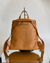 Carica l'immagine nel visualizzatore di Gallery, Zaino donna antifurto