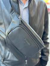 Carica l'immagine nel visualizzatore di Gallery, Piquadro marsupio in pelle linea Modus