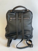 Carica l'immagine nel visualizzatore di Gallery, Zaino in pelle a due scomparti
