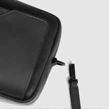 Carica l'immagine nel visualizzatore di Gallery, Piquadro pochette con tracolla rimovibile AC6913S142