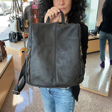 Carica l'immagine nel visualizzatore di Gallery, Zaino donna in pelle vintage Mia Mioli