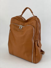 Carica l'immagine nel visualizzatore di Gallery, Zaino in pelle a due scomparti