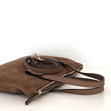 Carica l'immagine nel visualizzatore di Gallery, Loristella borsa scamosciata Ruby col. tortora