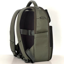 Carica l'immagine nel visualizzatore di Gallery, Piquadro zaino in pelle porta PC 15,6 " linea AEL