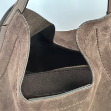 Carica l'immagine nel visualizzatore di Gallery, Loristella borsa Serena grande in suede tortora