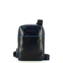 Carica l'immagine nel visualizzatore di Gallery, Piquadro revamp borsello in pelle