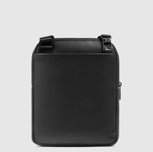 Carica l&#39;immagine nel visualizzatore di Gallery, Piquadro borsello uomo in pelle
