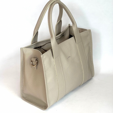 Carica l'immagine nel visualizzatore di Gallery, Tote Bag Mia Mioli
