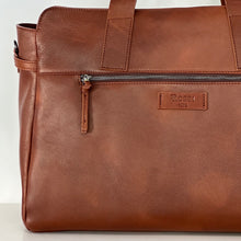 Carica l'immagine nel visualizzatore di Gallery, Borsone in pelle Bruno Rossi weekender bag cuoio
