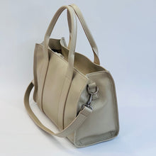 Carica l&#39;immagine nel visualizzatore di Gallery, Tote Bag Mia Mioli
