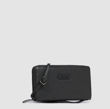 Carica l&#39;immagine nel visualizzatore di Gallery, Piquadro pochette in pelle Modus
