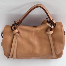 Carica l&#39;immagine nel visualizzatore di Gallery, Borsa vintage a postina con laccetti
