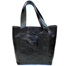 Carica l&#39;immagine nel visualizzatore di Gallery, Borsa shopping verticale aperta Mia Mioli
