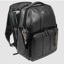 Carica l'immagine nel visualizzatore di Gallery, Piquadro zaino grande porta pc
