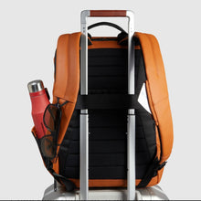 Carica l'immagine nel visualizzatore di Gallery, Piquadro zaino in tessuto gommato porta pc 15,6" CA6465C2OW
