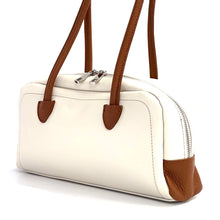 Carica l'immagine nel visualizzatore di Gallery, Borsa bassotto baguette bicolor Mia Mioli
