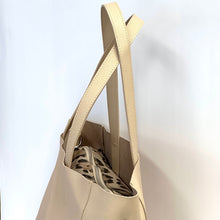 Carica l'immagine nel visualizzatore di Gallery, Shopping bag Mia Mioli
