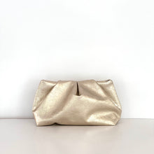 Carica l'immagine nel visualizzatore di Gallery, Clutch bag Mia Mioli
