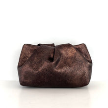 Carica l'immagine nel visualizzatore di Gallery, Clutch bag Mia Mioli
