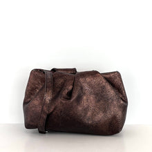 Carica l'immagine nel visualizzatore di Gallery, Clutch bag Mia Mioli
