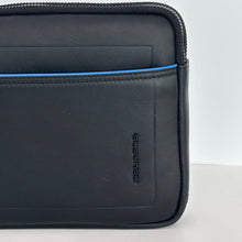 Carica l'immagine nel visualizzatore di Gallery, Piquadro pochette AC6156S138R
