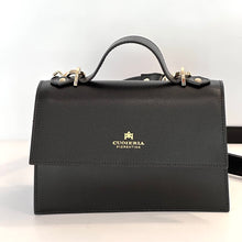 Carica l'immagine nel visualizzatore di Gallery, Cuoieria Fiorentina Beauty small flap bag
