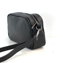 Carica l'immagine nel visualizzatore di Gallery, Pochette da polso in pelle per uomo
