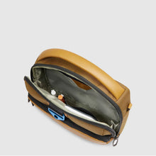 Carica l'immagine nel visualizzatore di Gallery, Piquadro borsa a tracolla con manico per uomo CA6635S137
