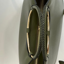 Carica l&#39;immagine nel visualizzatore di Gallery, Oblò tote bag
