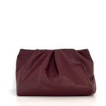 Carica l'immagine nel visualizzatore di Gallery, Clutch bag Mia Mioli large
